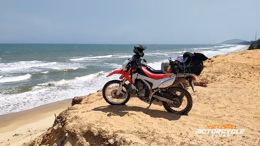DAY 12: HUE - DANANG