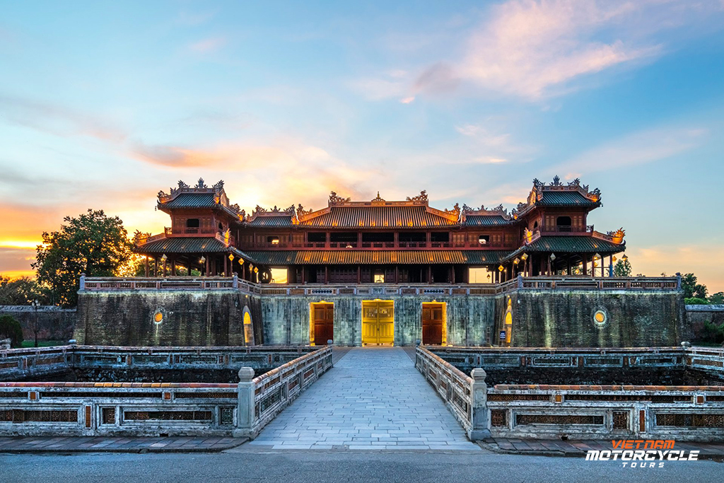 DAY 7: HUE SIGHTSEEING TOUR (B, L, D)