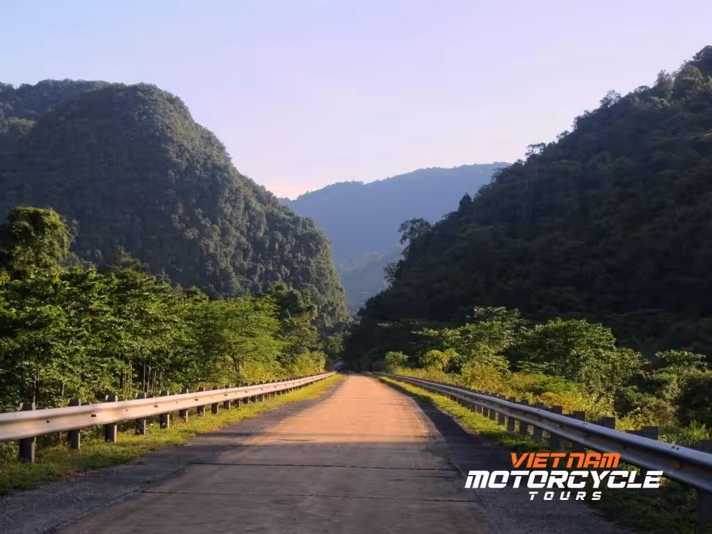 DAY 9: PHONG NHA MOTORBIKE TOURS TO DONG HOI