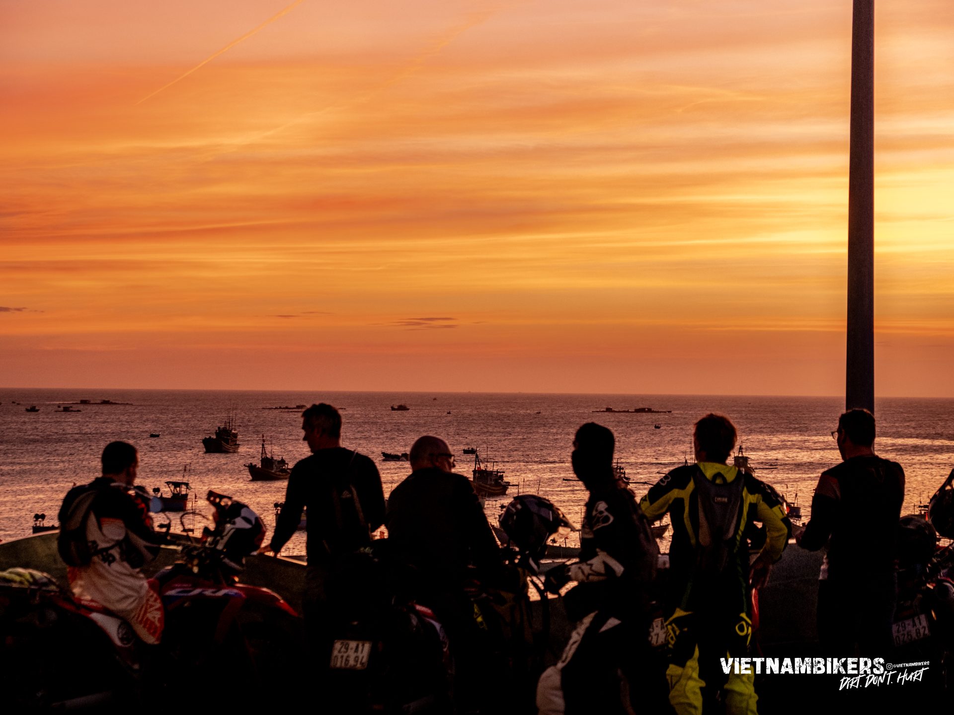 hanoi to saigon motorbike tour 15 days of surprise and adventurous - Motorcycle Tour VietnamBikers