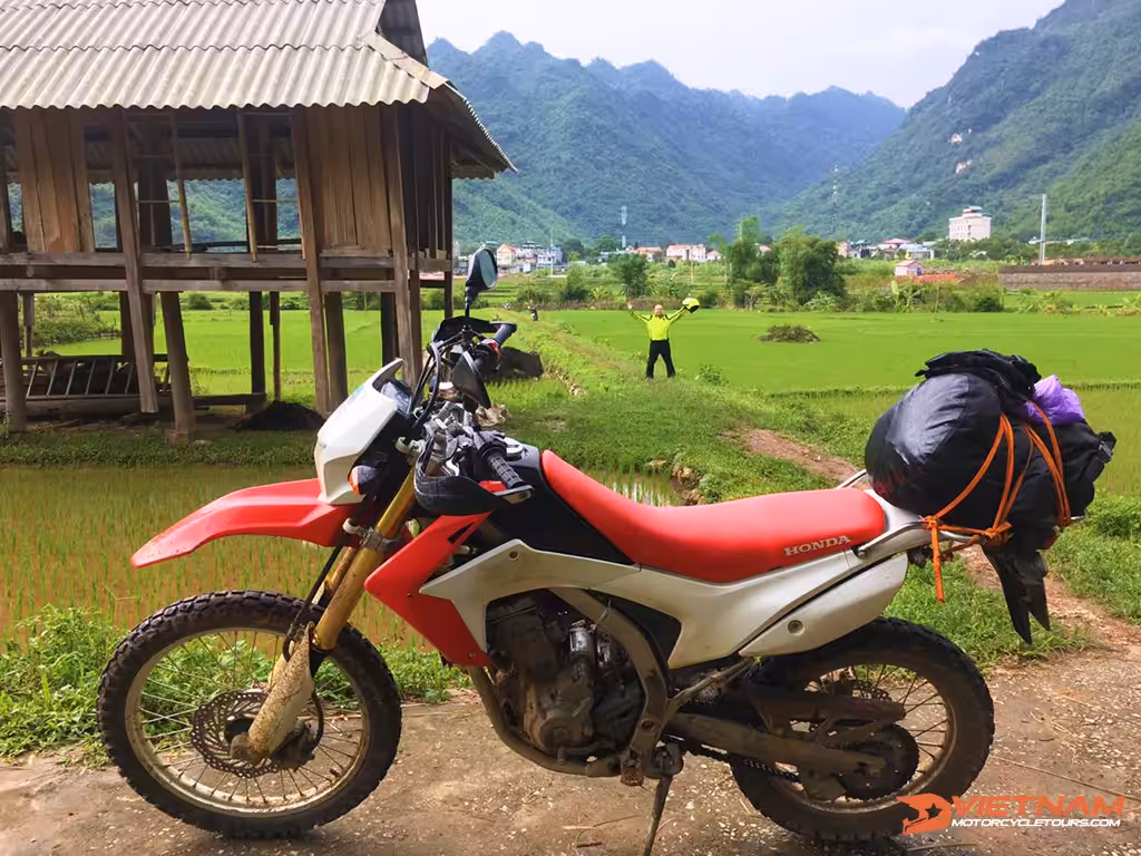 how to ride a motorcycle easy guides for the begginer - Motorcycle Tour VietnamBikers