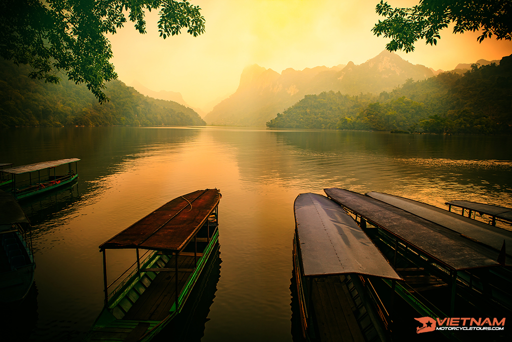 Information ba be lake motorcycle tours2: Ba Be Lake Motorcycle Tours - A brilliant moment with a place of fairy - Vietnam Motorbike Tours