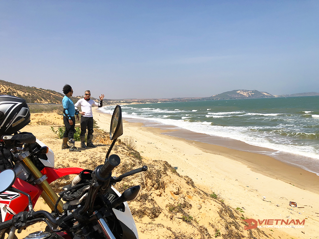 Information motorbike tours in vietnam 2 1: Experiencing motorbike tours in Vietnam for foreigners in the year 2022 - Vietnam Motorbike Tours