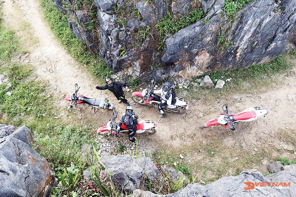 Discover Ha Giang by motorcycle 2021 โ The majestic natural beauty of the first land of the country