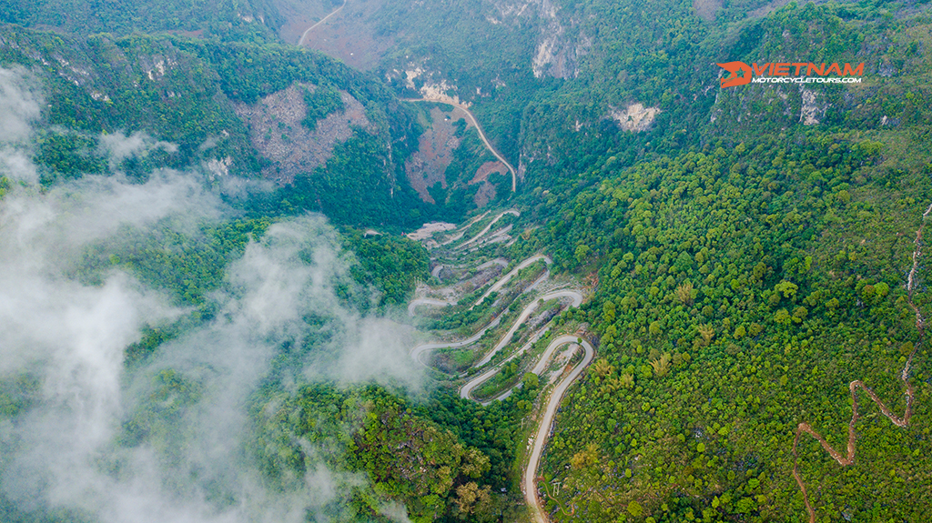 Experiencing Cao Bang Ban Gioc by motorbike 2021