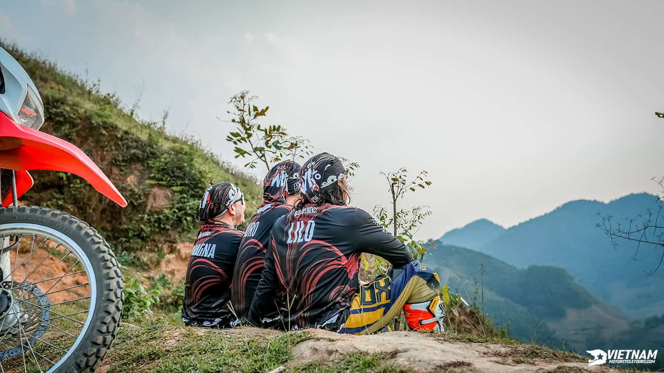 Mai Chau Motorcycle Tour 3D 2N - Motorbike Tour VietnamBikers