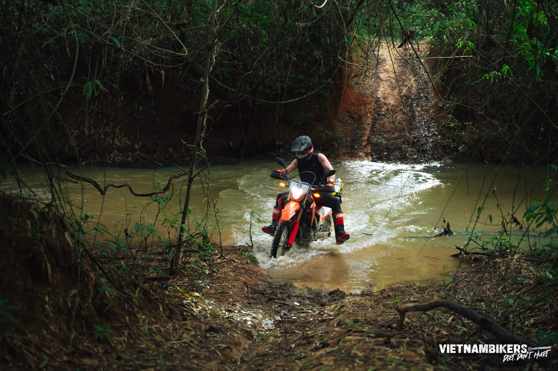 southern enduro vietnam motorbike tour for 9 days from saigon to nha trang - Motorcycle Tour VietnamBikers