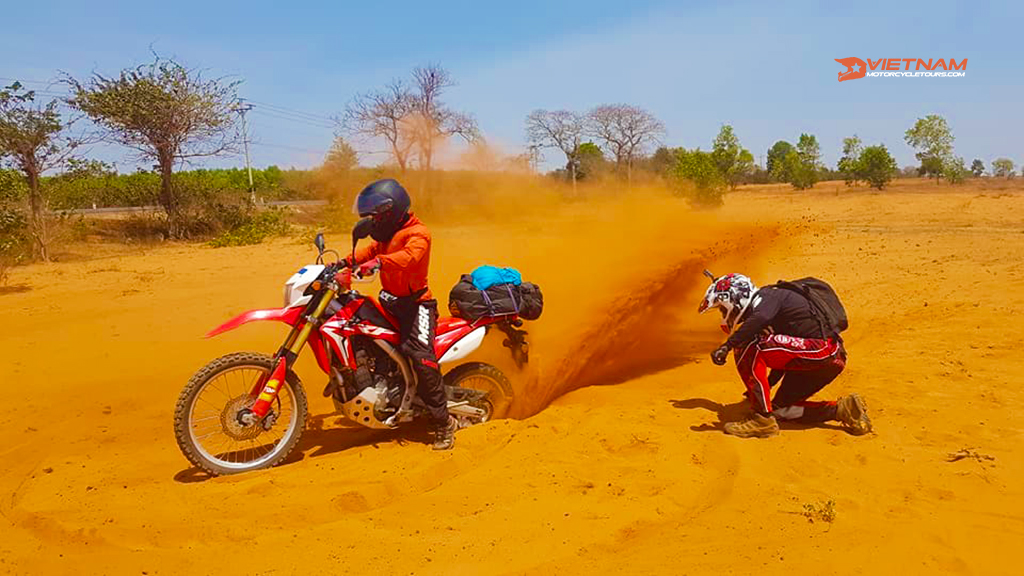 21 days discover hanoi 8211 saigon with a motorbike tour ho chi minh trail - Motorcycle Tour VietnamBikers