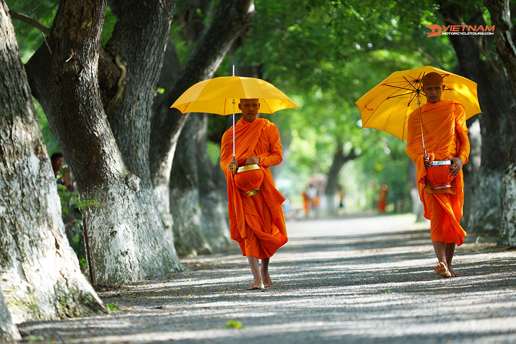 short loop mekong delta motorcycle tour 5d 4n most picked trip - Motorcycle Tour VietnamBikers
