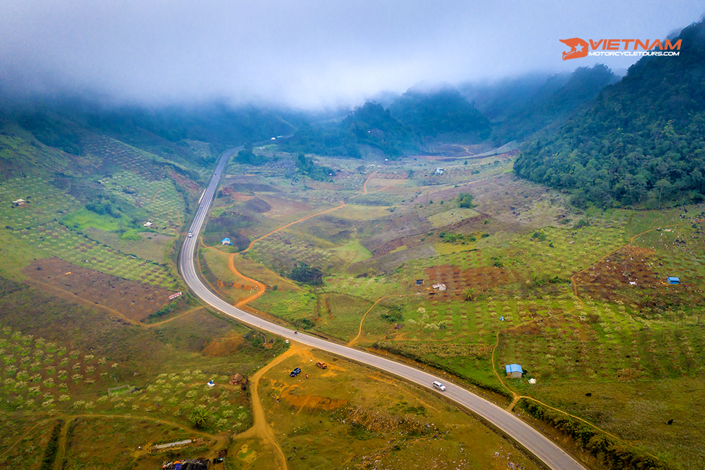 Moc Chau by motorbike - A Real Painting Of Nature
