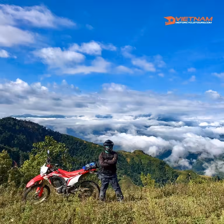 Visit Kho Muong Cave & Kho Muong Village 
