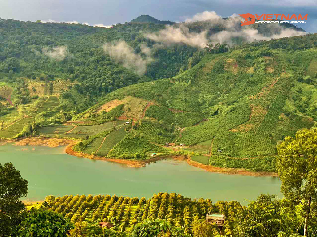 Day 2: Di Linh Lake