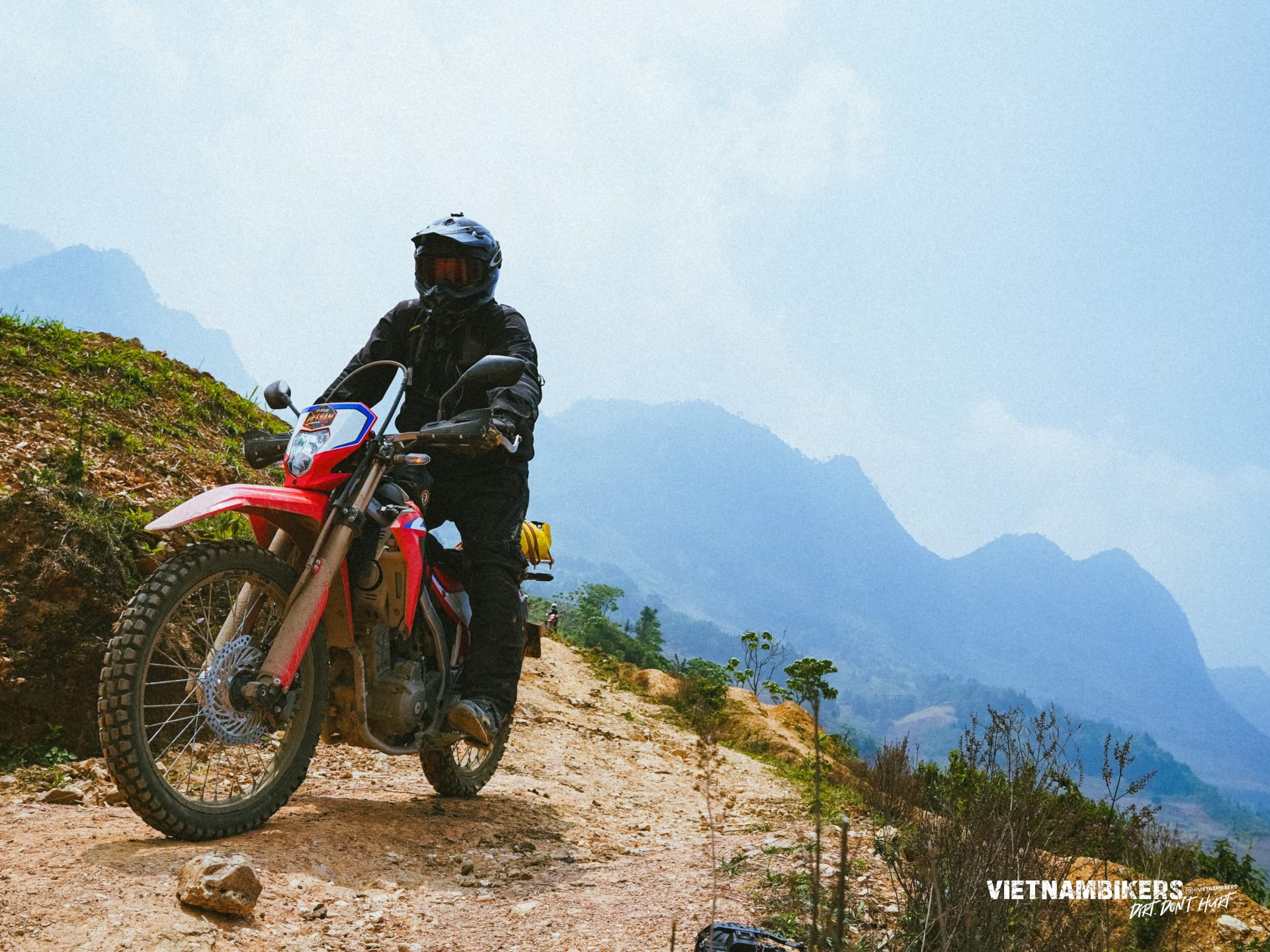saigon motorcycle tour to hanoi 14 days to enjoy life - Motorcycle Tour VietnamBikers