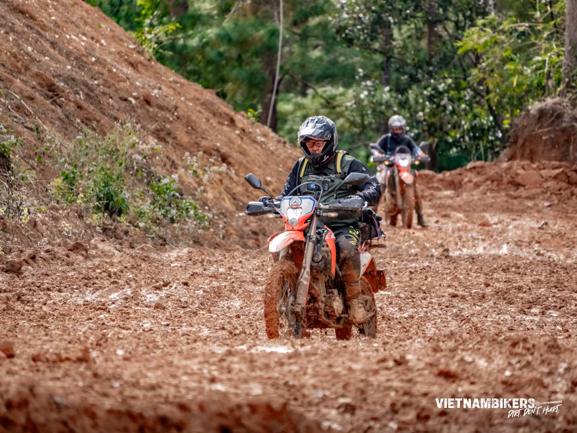 motorbike adventure tour vietnam to laos 11d 10n lifetime adventure - Motorcycle Tour VietnamBikers