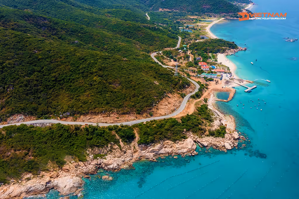 20+ Best Motorcycle Routes To Ride In Vietnam You Should Add To Your Bucket List 4 - Motorbike Tour VietnamBikers