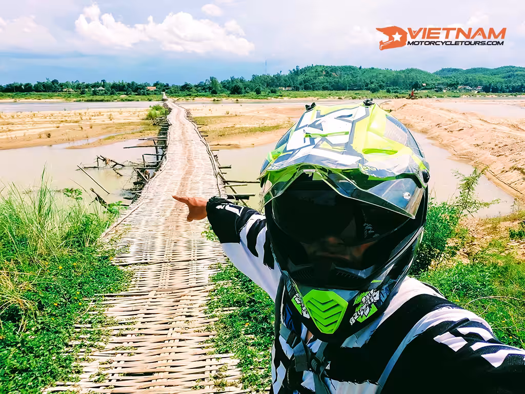 Hoi An Motorcycle Tour To Saigon