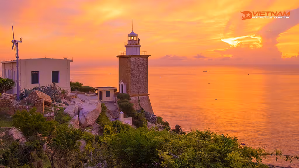 Mui Dinh lighthouse 
