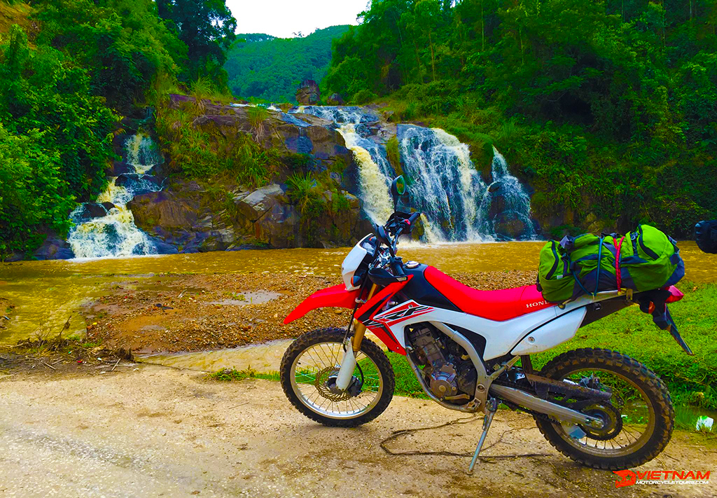 Vietnam Motorcycle Tours FAQs - Motorbike Tour VietnamBikers