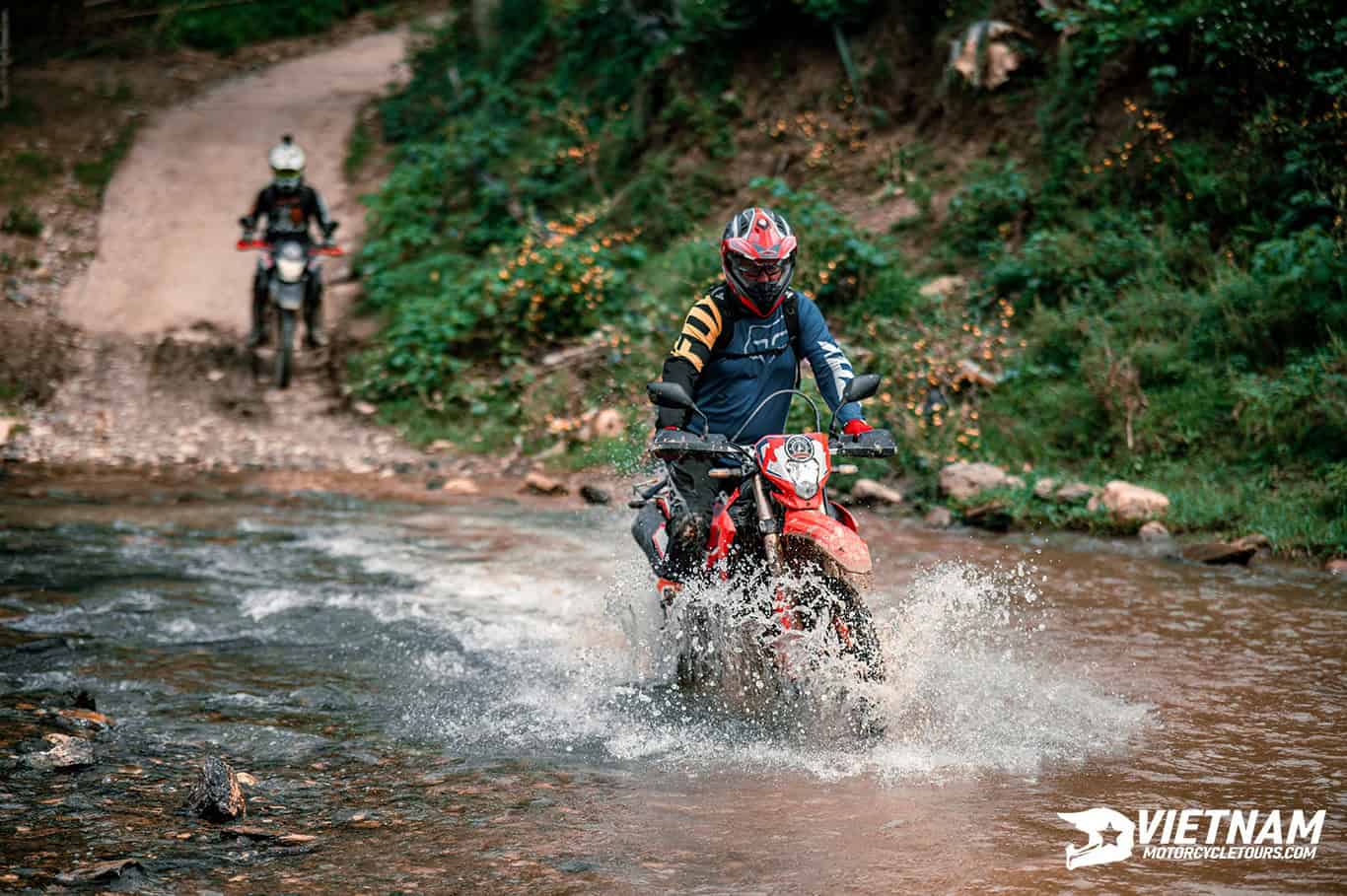 enjoying pu luong motorcycle tour within three days - Motorcycle Tour VietnamBikers