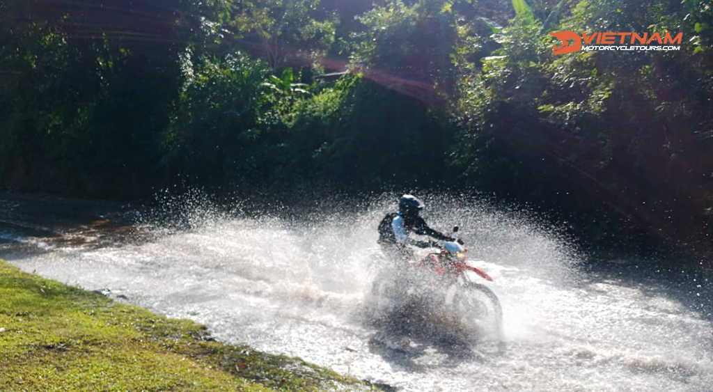 Information pu luong motorcycle tour 5: Enjoying Pu Luong Motorcycle Tour Within Three Days - Vietnam Motorbike Tours