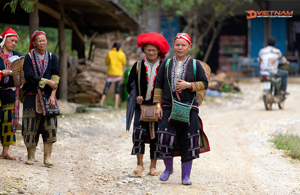 Sa Pa To Lao Cai/ Ha Noi Motorcycle Tour