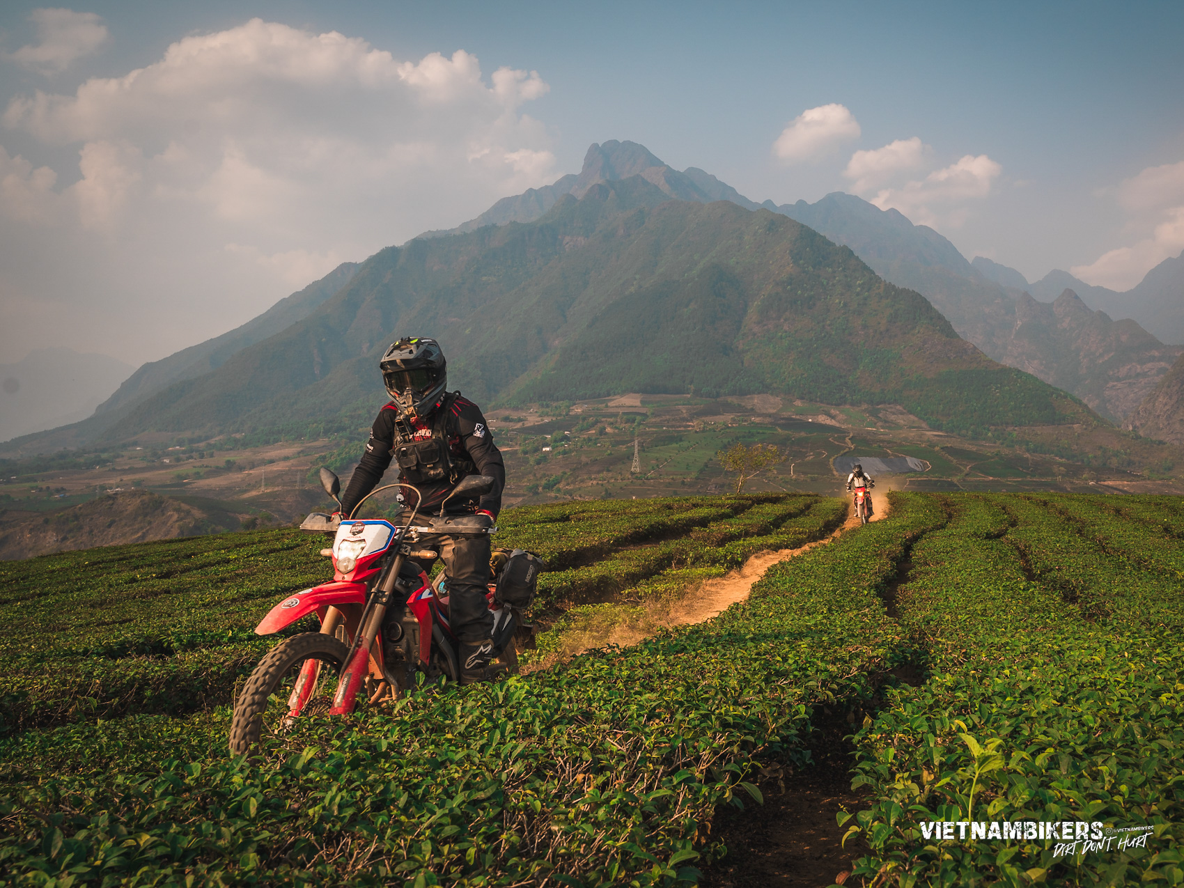 riding north to south vietnam 10d 9n make your way easy - Motorcycle Tour VietnamBikers