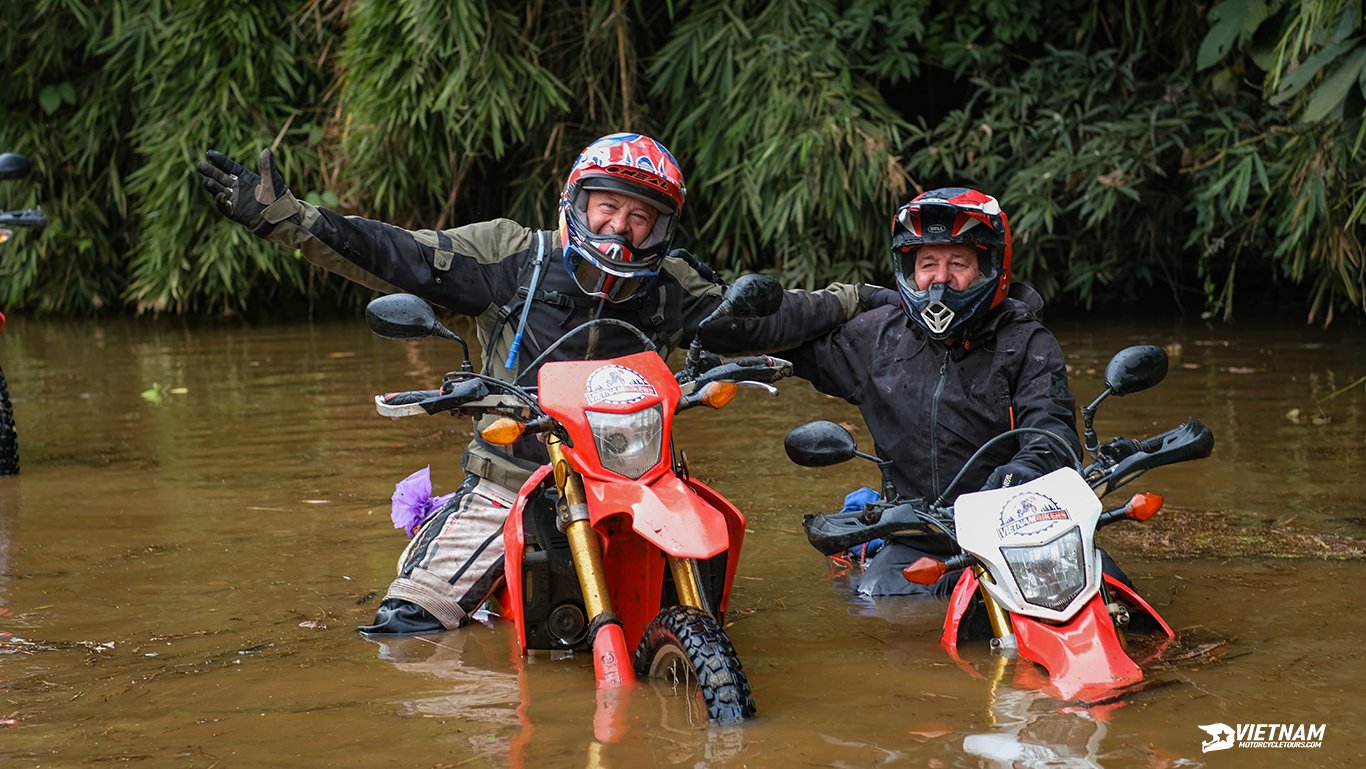 Off-road Vietnam Motorbike Tours - Motorbike Tour VietnamBikers