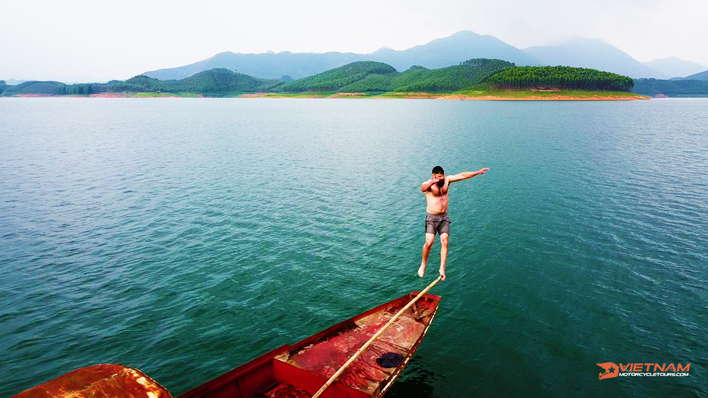 Hanoi Motorcycle Tour To Thac Ba Lake- 170km