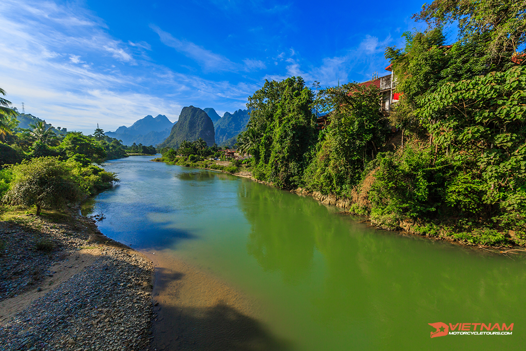 Phonsavanh – Vang Vieng by motorbike