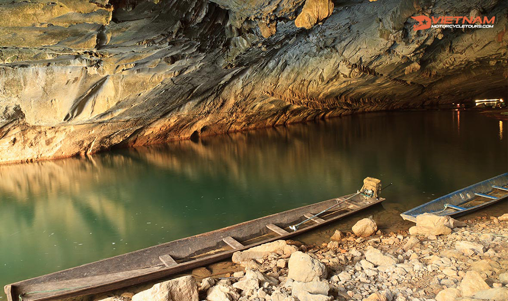 Konglor Caves by motorbike