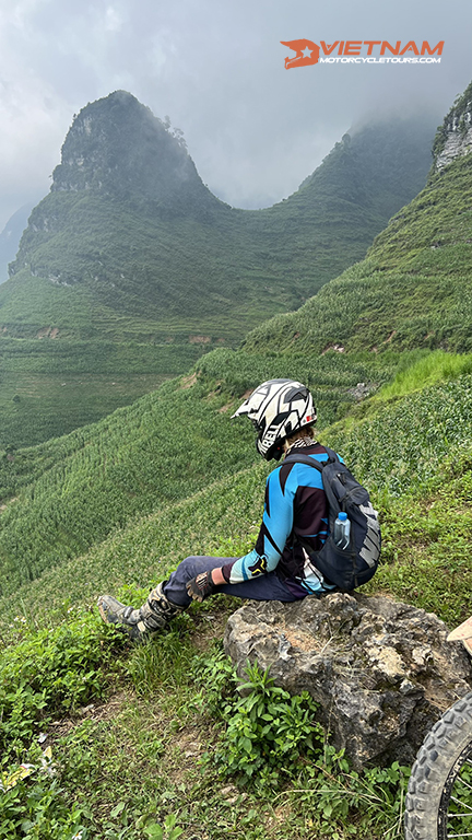 Vietnam Riding Gears - What Should You Prepare? - Motorcycle Tours in Vietnam Things To Consider