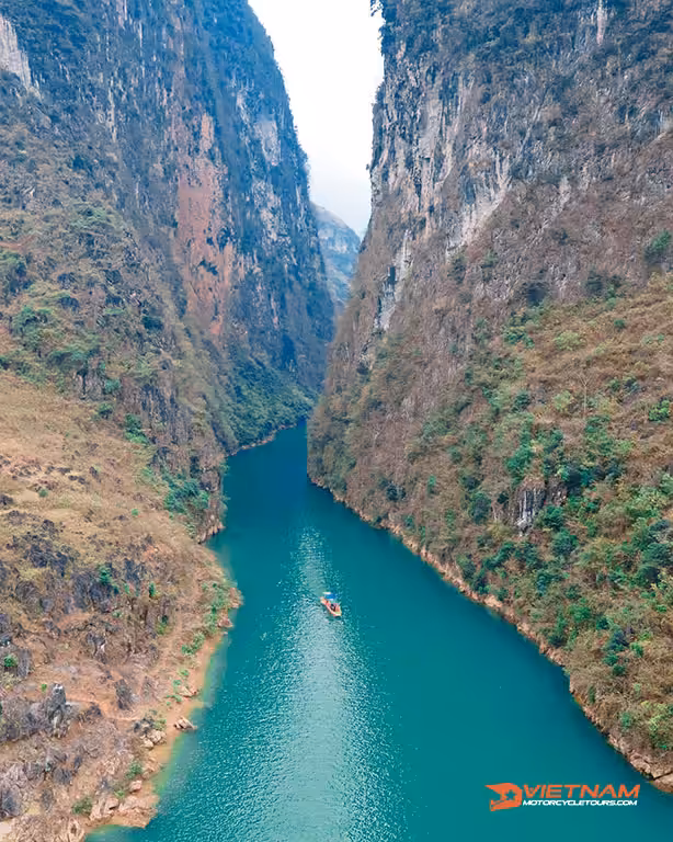 Ha Giang by Motorbike: Where Clouds And Mountains Intertwined - Motorbike Tour VietnamBikers