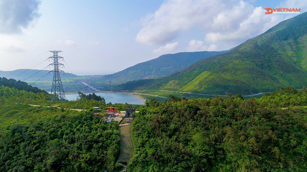 Ngang Pass Motorcycle Tour