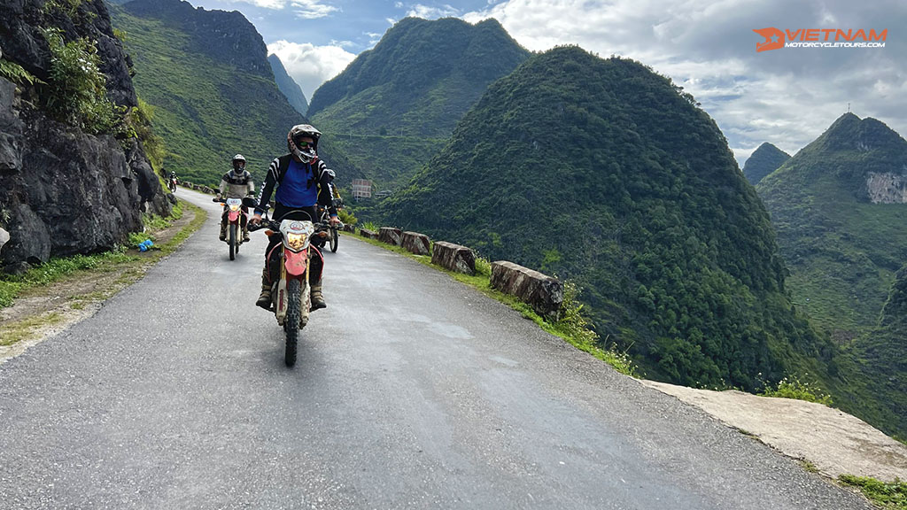Information ho chi minh to hanoi or hanoi to ho chi minh 3: Should We Drive Ho Chi Minh To Hanoi Or Hanoi To Ho Chi Minh? - Vietnam Motorbike Tours
