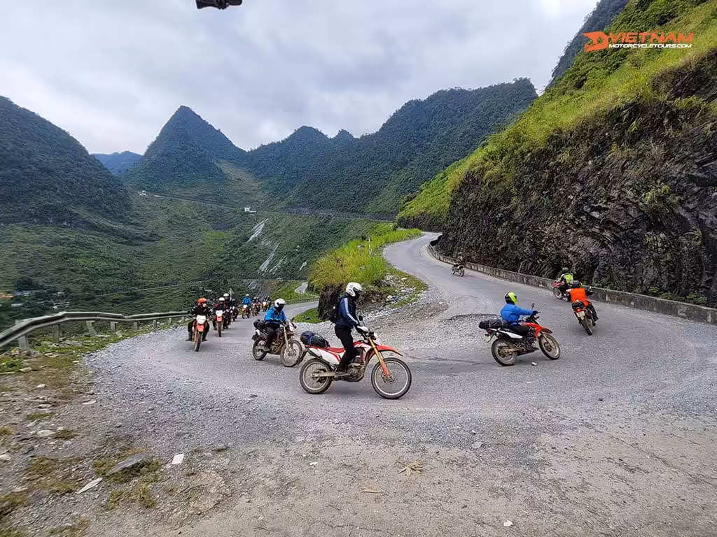 Ha Giang - Dong Van Plateau - Meo Vac Motorcycle Path