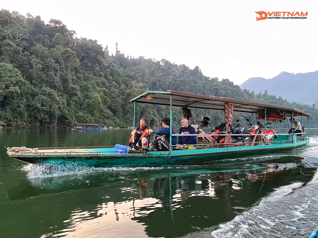 Du Gia - Ha Giang Motorbike Trip & Back To Hanoi
