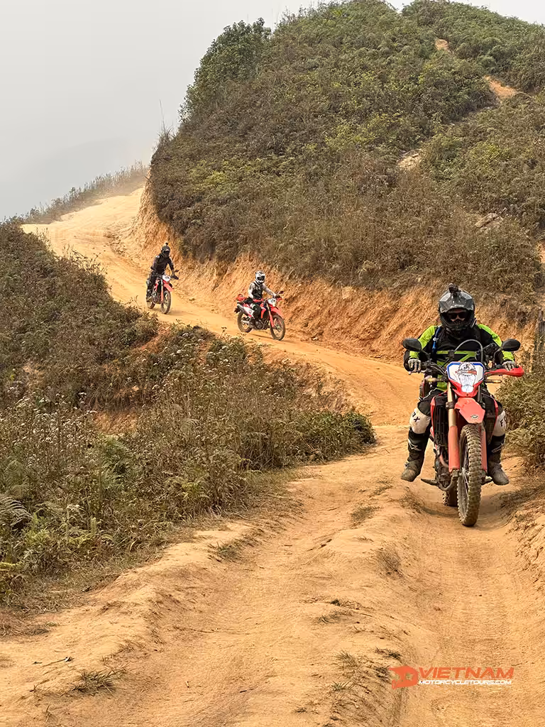How to Buy Travel Insurance for Motorbike Riders to Vietnam? A Guide - Motorbike Tour VietnamBikers