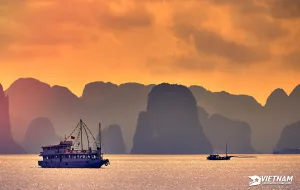 Join our 12-day motorbike tour from Hanoi to Halong Bay, designed for adventurous young people
