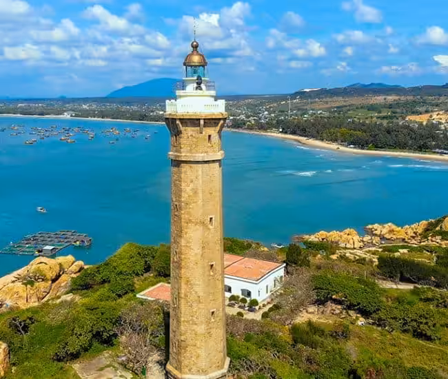 vietnam destinations - Motorcycle Tour VietnamBikers