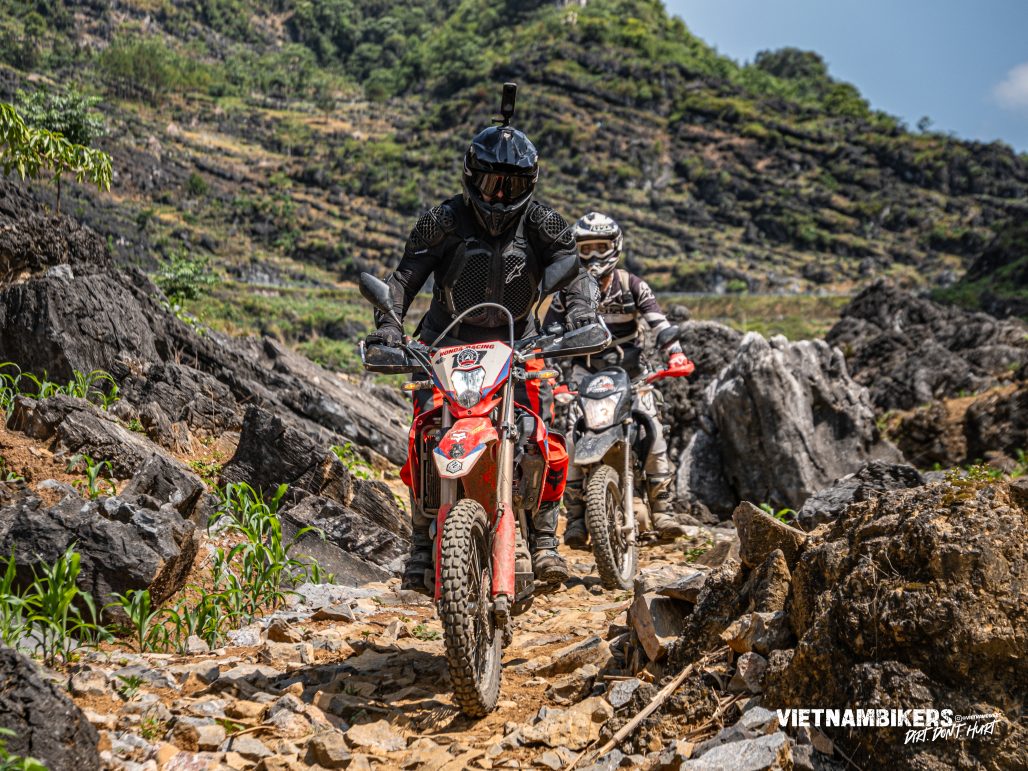 ?️ Best Time to Ride the Ha Giang Loop: March to May & September to November