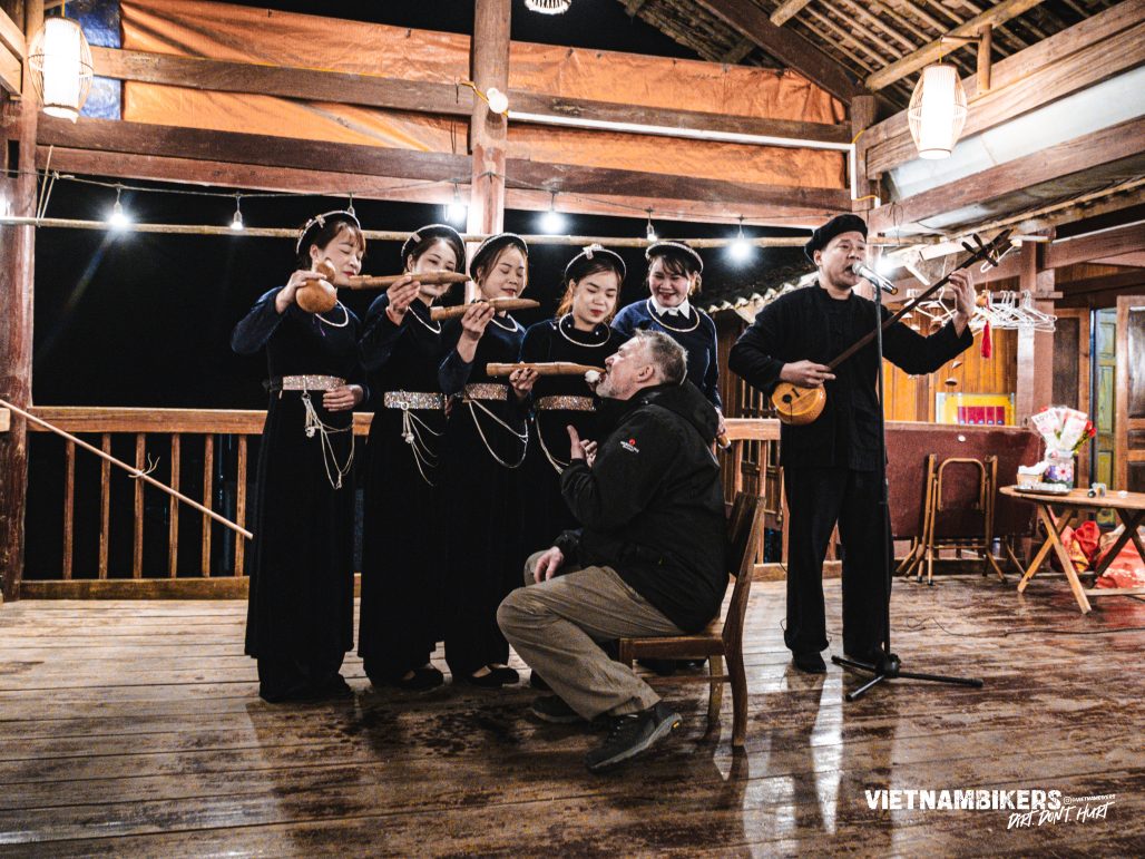 Best Time to Ride to Ba Be Lake β A Seasonal Guide for Motorbike Riders - VietnamBikers Tours Best Time to Ride to Ba Be Lake β A Seasonal Guide for Motorbike Riders - Motorbike Tour VietnamBikers