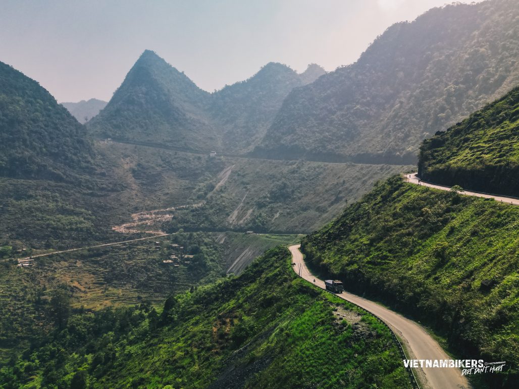 Top 7 Scenic Mountain Passes in Vietnam - Motorbike Tour VietnamBikers