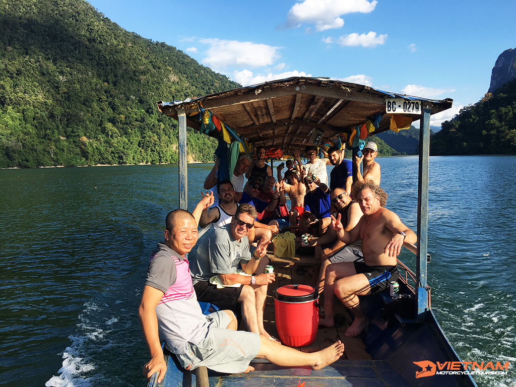 Ba Be Lake Motorcycle Tours - A brilliant moment with a place of fairy 2 Ba Be lake motorcycle tours - A brilliant moment with a place of fairy 2
