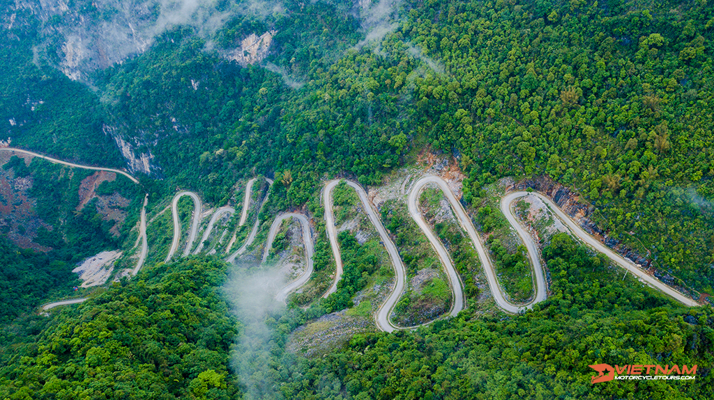 Cao Bang Motorcycle Tours drive you more experience 2 Cao Bang Motorcycle Tours drive you more experience