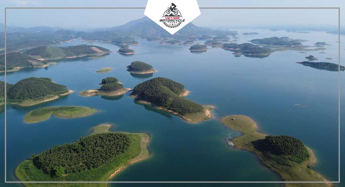 The lyrical beauty of Thac Ba lake - Experience Thac Ba Lake By motorbike